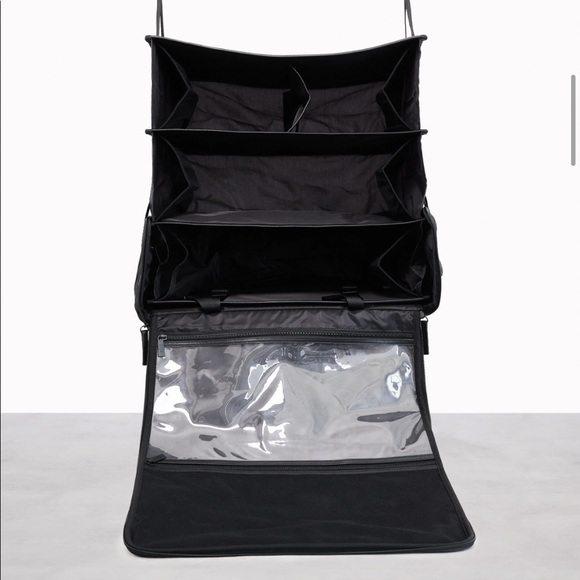 Beis Hanging duffle - Picture 6 of 8